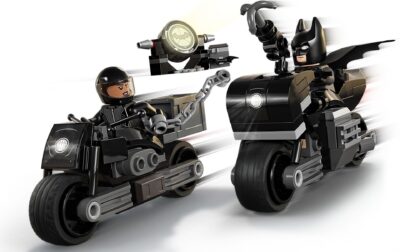 76179_web_pri_nobg Lego Super Heroes 76179 - Urmărirea cu motocicleta Batman și Selina Kyle