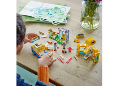 41741-lego-friends-3 LEGO Friends - Furgoneta pentru salvarea cainilor 41741, 300 piese