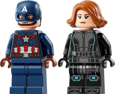 LEGO® Super Heroes 76260 - Motocicletele lui Black Widow si Captain America