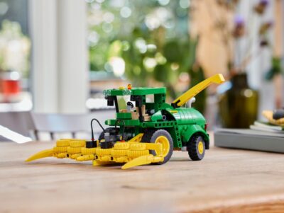 LEGO® Technic 42168 - John Deere 9700 Forage Harvester