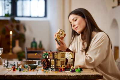 Lego Ideas 21341 - Hocus Pocus: Cabana Surorilor Sanderson