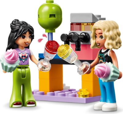 LEGO® Friends 42610 - Petrecere cu karaoke