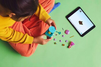 43259_lifestyle_build_en-gb LEGO® Disney Princess 43259 - Ariel facand piruete