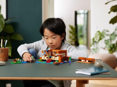 LEGO® Minecraft® 21256 - Casa-broasca