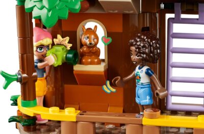 LEGO® Friends 42631 - Casa din copac din tabara de aventuri