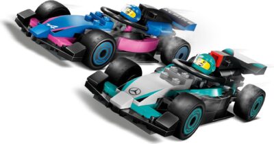60444_web_sec03_nobg LEGO® City 60444 - Garaj F1® si masini Mercedes-AMG si Alpine