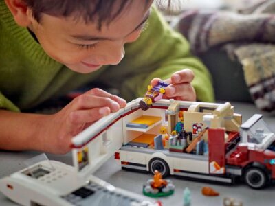 LEGO® City 60454 - Rulota pentru aventuri de vacanta