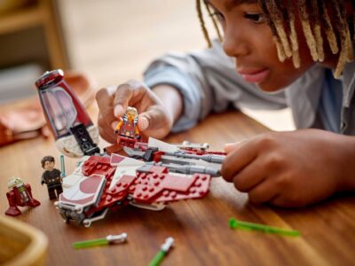 75401_lifestyle_cons_2_en-gb LEGO® Star Wars 75401 - Nava Interceptor™ Jedi a lui Ahsoka