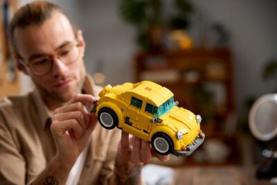 LEGO® Icons Creator Expert 10338 - Bumblebee