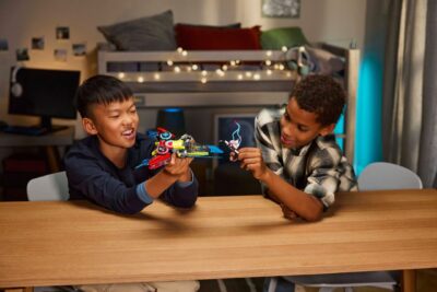 71489_lifestyle_cons_en-gb LEGO® DREAMZzz 71489 - Controlerul-avion cu reactie al lui Cooper