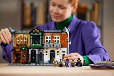 LEGO® Icons 10351 - Sherlock Holmes: Diorama pentru biblioteca