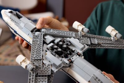 Lego Icons 10360 - Aeronava de transport de navete
