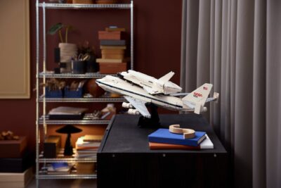 Lego Icons 10360 - Aeronava de transport de navete