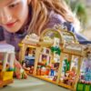 LEGO® Friends 42671 - Cafenea cu multe plante si florarie