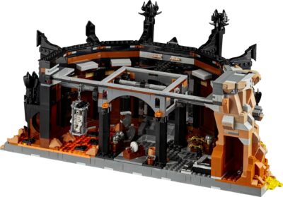 LEGO® Icons 10333 - Stapanul inelelor: Barad-dur™