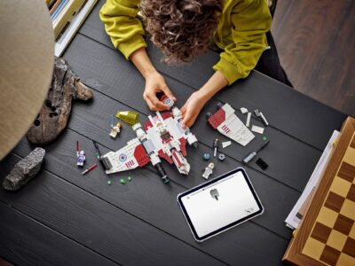 75432_lifestyle_build_en-gb LEGO® Star Wars ™ 75432 - Nava de lupta stelara V-19 Torrent