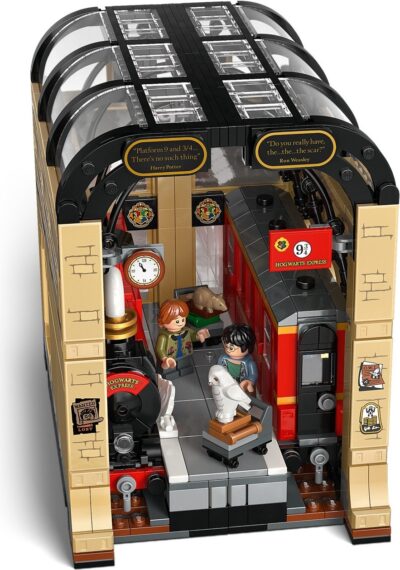 LEGO® Harry Potter™ 76450 - Coltul cu carti: Expresul Hogwarts™