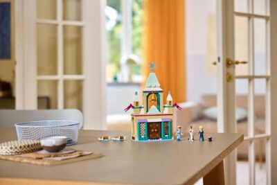 43265_lifestyle_envr_en-gb LEGO® Disney Princess™ 43265 - Castelul Arendelle din Regatul de gheata