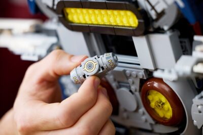 75409_lifestyle_build_06 Lego Star Wars 75409 - Nava lui Jango Fett din clasa Firespray