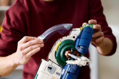 75409_lifestyle_build_08 Lego Star Wars 75409 - Nava lui Jango Fett din clasa Firespray