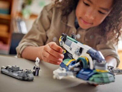 75433_lifestyle_cons_2_en-gb LEGO® Star Wars ™ 75433 - Nava stelara a lui Jango Fett