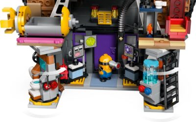 LEGO® Minions Despicable Me 75583 - Resedinta de familie a lui Gru si a minionilor