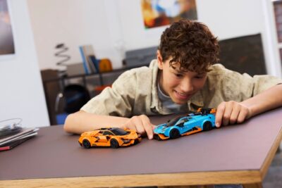 LEGO® Speed Champions 77238 - Lamborghini Revuelto si Huracán STO