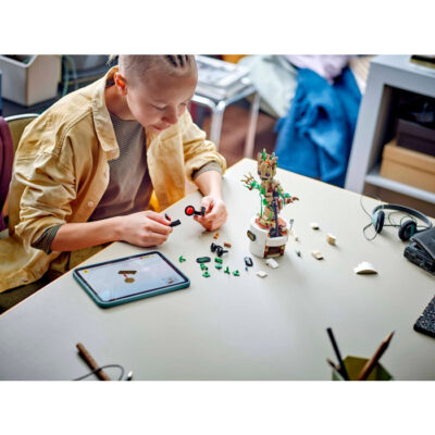 lego-dancing-groot-set-76297-1904477 LEGO® Marvel 76297 - Groot dansator