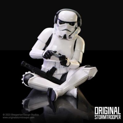 Statueta Nemesis Now: Star Wars B6954A25 - Stormtrooper (Game On!)