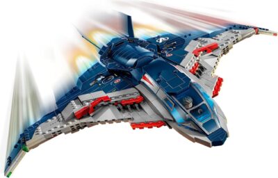 LEGO® Marvel 76325 - Quinjet din Razbunatorii: Sub semanul lui Ultron