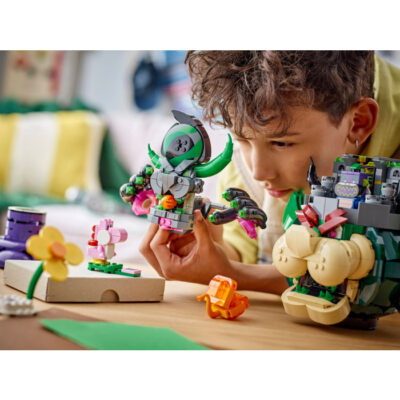 LEGO® Super Mario 72042 - Prince Florian si Castle Bowser