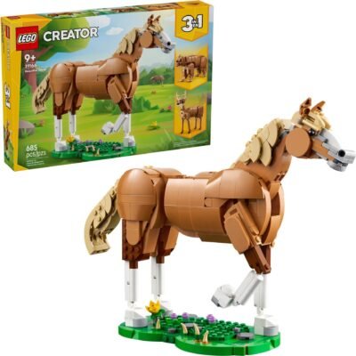 LEGO® Creator 31166 - Cal frumos (3:1)